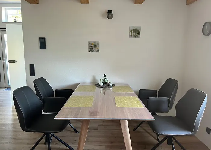 Haus Mariechen 5-sterne- Whg 1 Nahe Silbersee Mit Balkon & Sauna, Freibad Fusslaeufig * Frielendorf